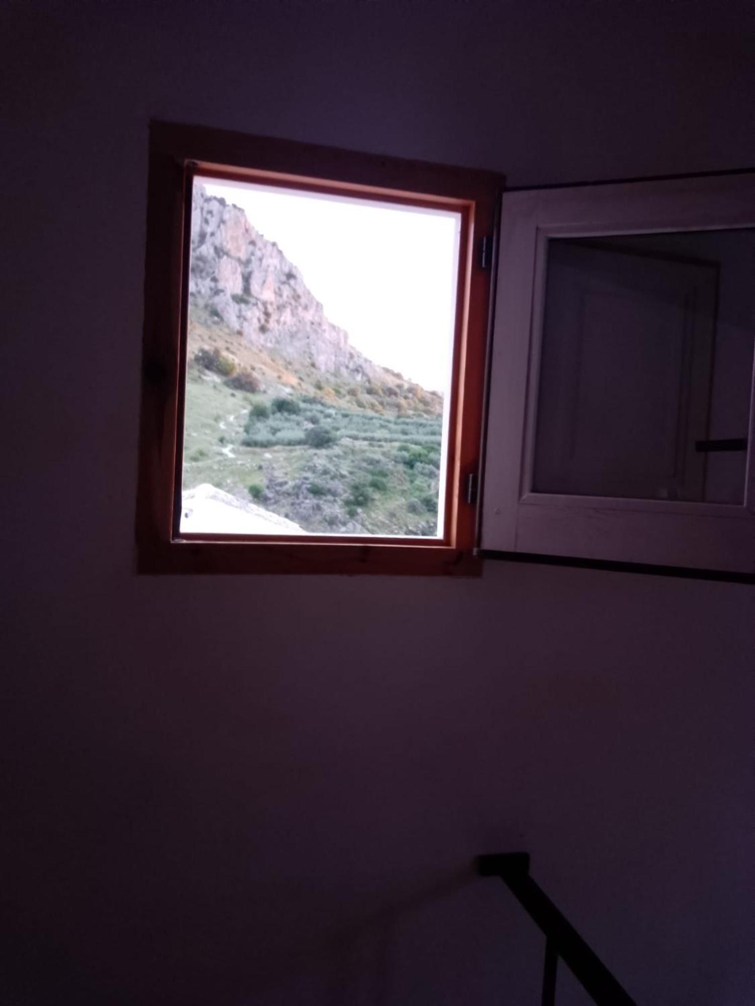 Minicasita Tipica Villa Zuheros Bagian luar foto