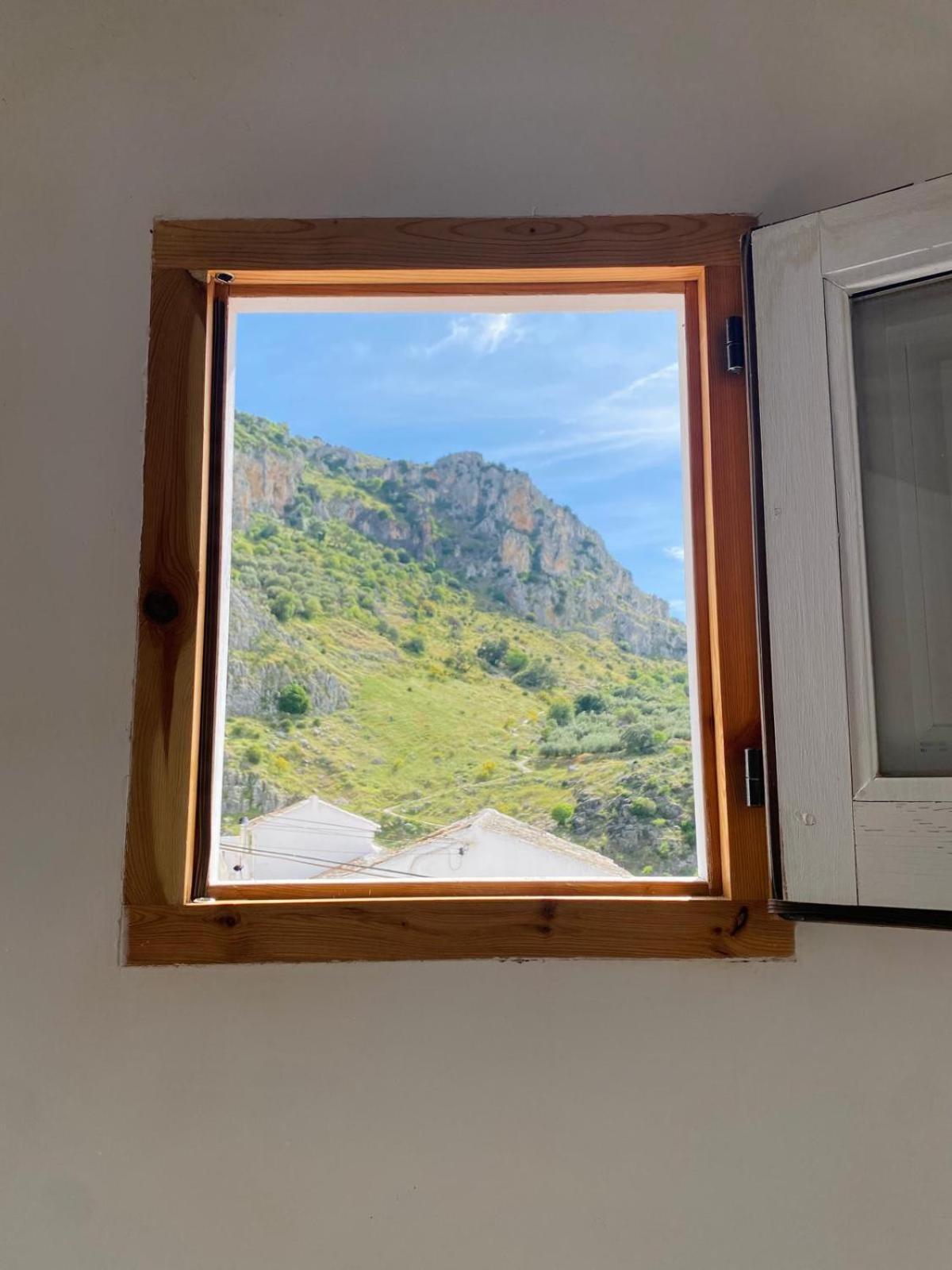 Minicasita Tipica Villa Zuheros Bagian luar foto
